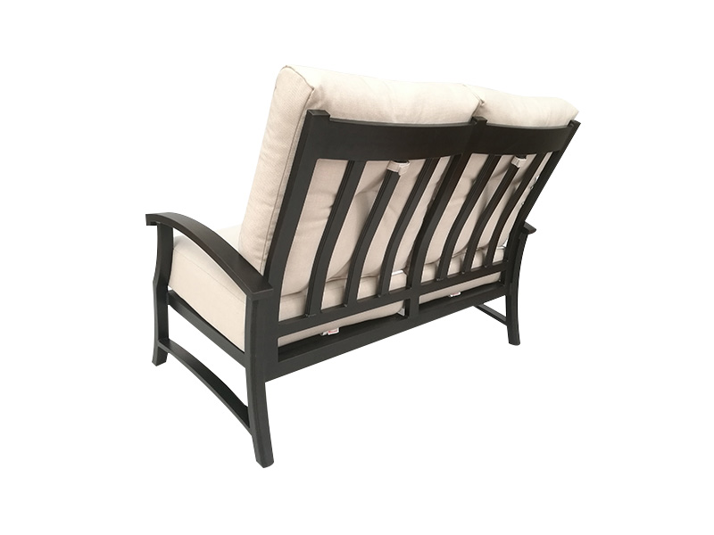 Lodge Aluminium Perunggu Berumur Dengan Bantal Kursi Empuk Teras